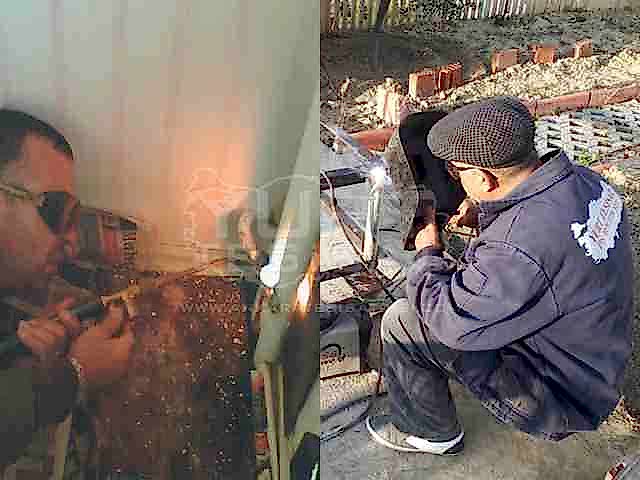 tesisat borusunu oksijen kaynağı ile tamir eden tesisatçı ve Elektrik kaynağı yapan demir doğramacı